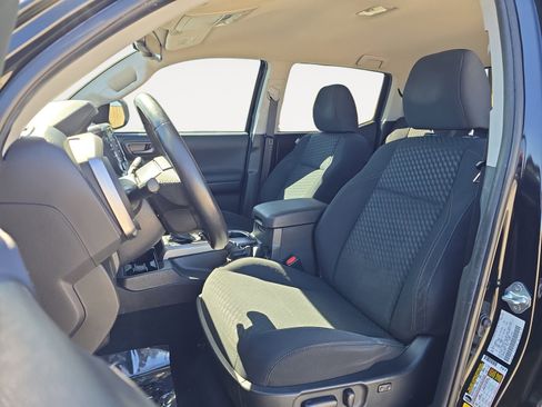 Used 2023 Toyota Tacoma 4x4 Double Cab image 18