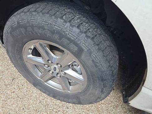 Used 2024 Ford F150 XLT AWD/4WD image 8