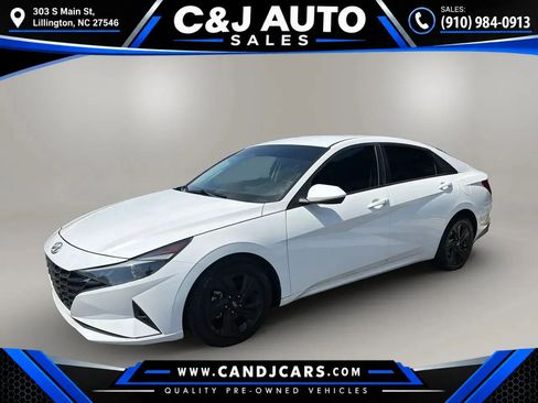 Used 2021 Hyundai Elantra SEL w/ Convenience Package FWD image 1