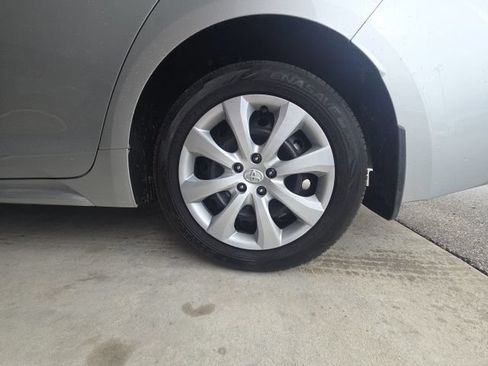 Used 2024 Toyota Corolla LE FWD image 23