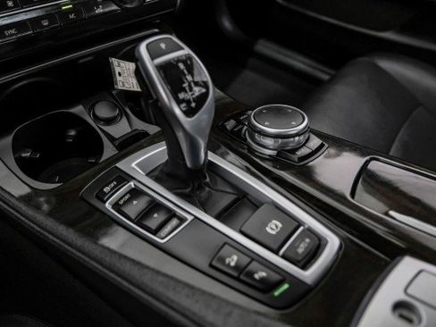 Used 2016 BMW 535i xDrive Sedan AWD/4WD image 18