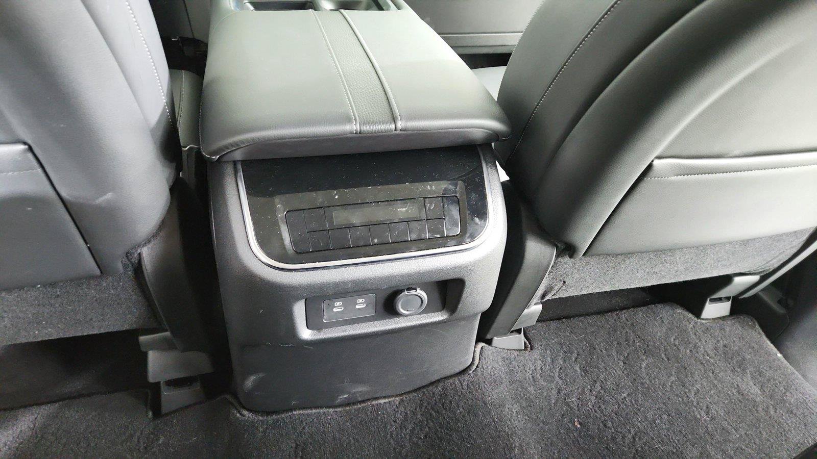 Used 2026 Nissan Armada SV AWD/4WD image 21