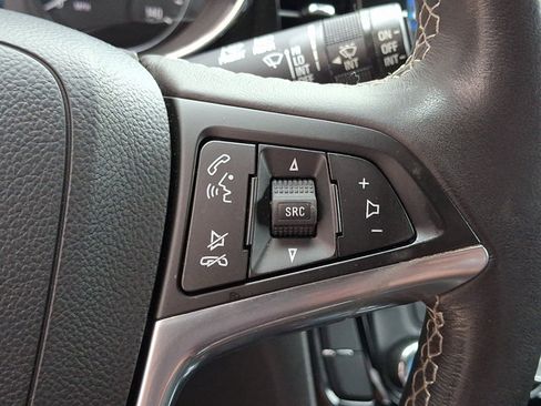 Used 2022 Buick Encore Preferred w/ Safety Package AWD/4WD image 21
