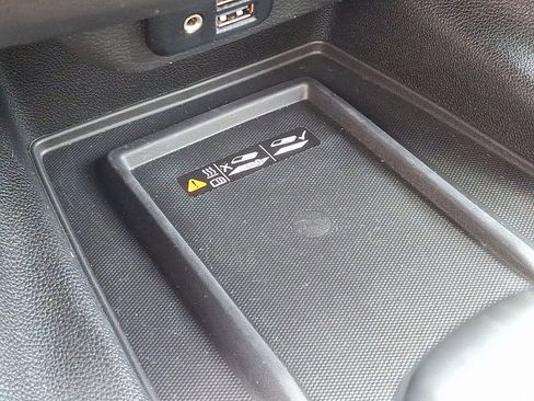 Used 2023 Chevrolet Traverse Premier image 26