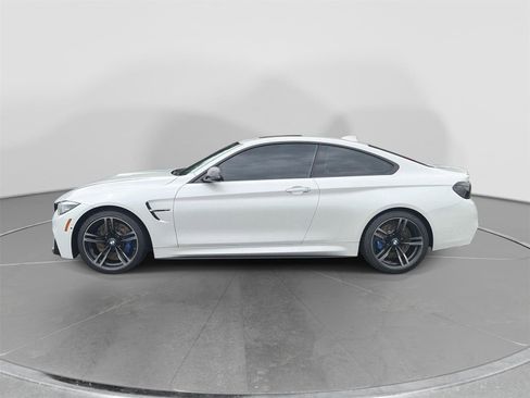 Used 2018 BMW M4 Coupe RWD image 2