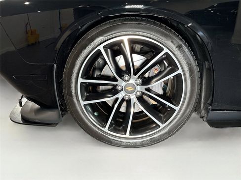 Used 2016 Dodge Challenger R/T Scat Pack RWD image 28