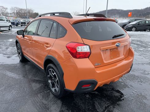 Used 2015 Subaru Crosstrek 2.0i Premium w/ Moonroof Package image 3