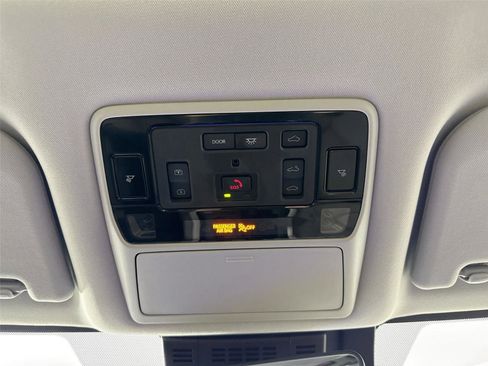 Certified 2025 Toyota Grand Highlander FWD image 23