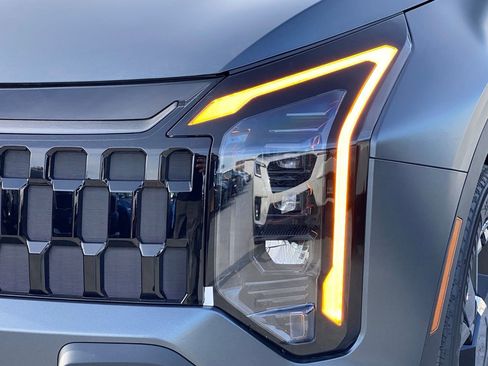 New 2026 Kia Sportage X-Line image 7