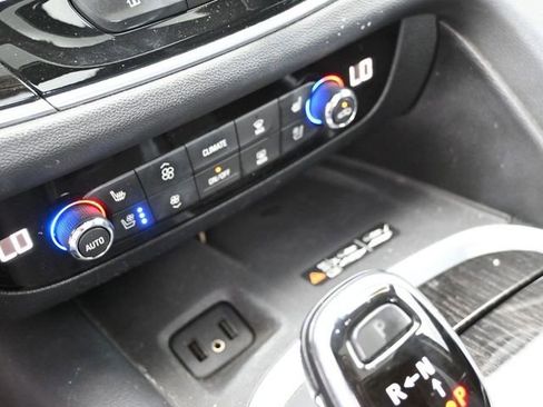 Used 2019 Buick Enclave Avenir w/ Avenir Technology Package FWD image 35