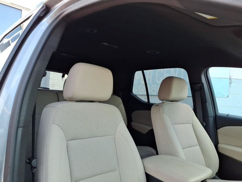 Used 2023 Chevrolet Traverse LS AWD/4WD image 21