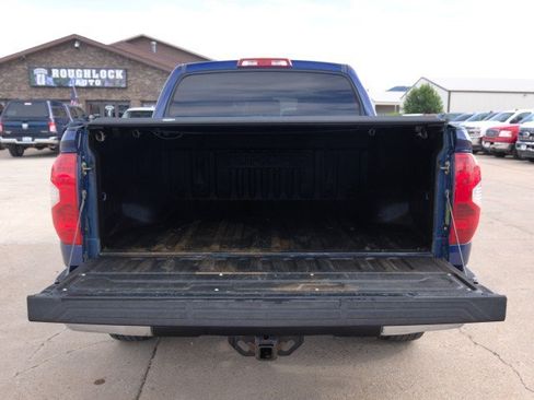 Used 2015 Toyota Tundra SR5 w/ SR5 Upgrade Package AWD/4WD image 4