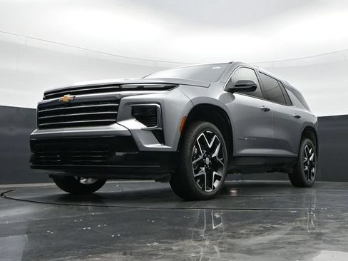 Used 2026 Chevrolet Traverse High Country w/ LPO, Floor Liner Package AWD/4WD image 42