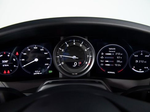 Certified 2022 Porsche 911 Targa 4S image 23