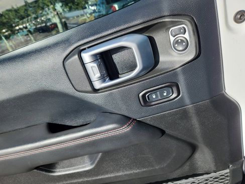 Used 2019 Jeep Wrangler Rubicon image 16