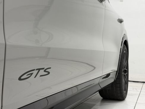 Certified 2026 Porsche Cayenne GTS AWD/4WD image 20