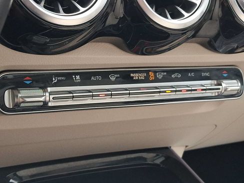 Certified 2023 Mercedes-Benz GLB 250 4MATIC image 13