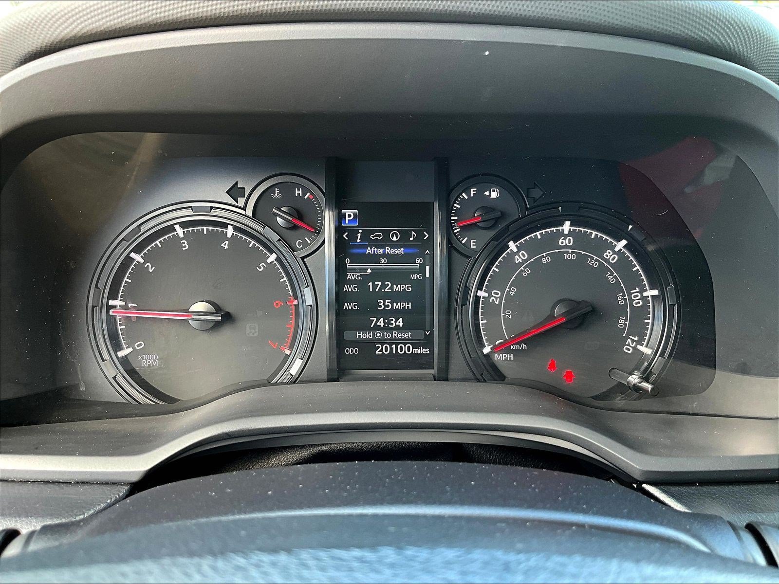 Used 2020 Toyota 4Runner SR5 AWD/4WD image 13