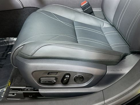 New 2025 Lexus ES 350 w/ Luxury Package image 19