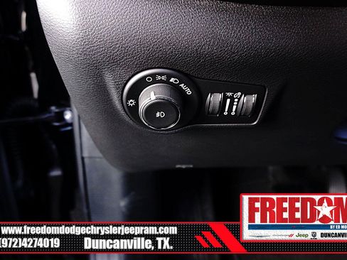 New 2026 Jeep Compass Latitude image 33