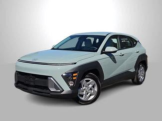 Certified 2025 Hyundai Kona SE video 1