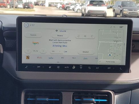 Used 2025 Ford Maverick Lobo image 27