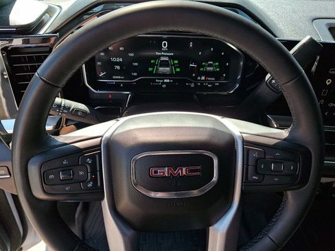 Used 2023 GMC Sierra 1500 Elevation w/ LPO, Elevation Black Package AWD/4WD image 18