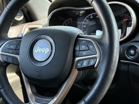 Used 2014 Jeep Grand Cherokee Limited w/ Luxury Group II AWD/4WD image 12