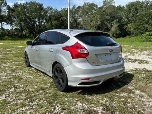 Used 2014 Ford Focus ST FWD image 3
