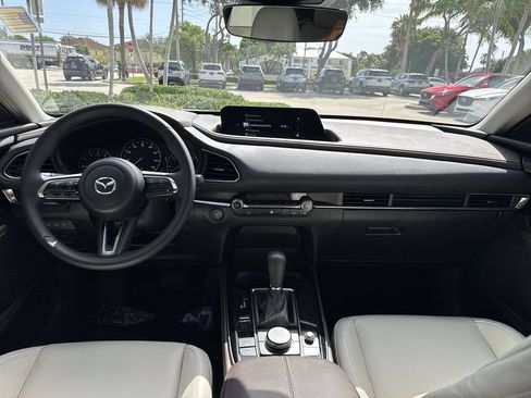 Used 2024 MAZDA CX-30 AWD 2.5 S w/ Premium Package image 14
