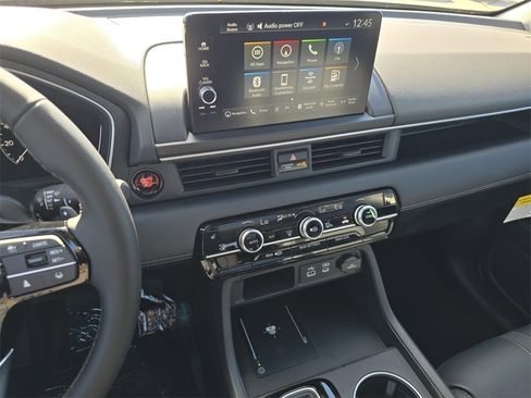 New 2025 Honda Pilot Touring image 33