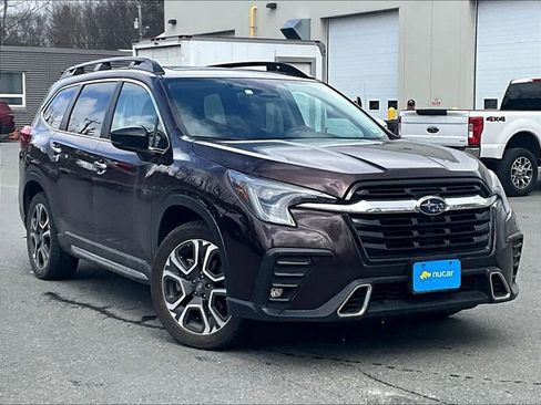 Used 2024 Subaru Ascent Touring image 1