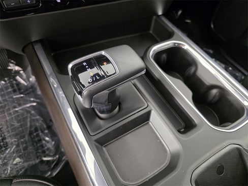 Used 2023 GMC Sierra 1500 SLT w/ SLT Premium Package image 24