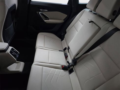 Used 2024 BMW X1 xDrive28i w/ Convenience Package image 17