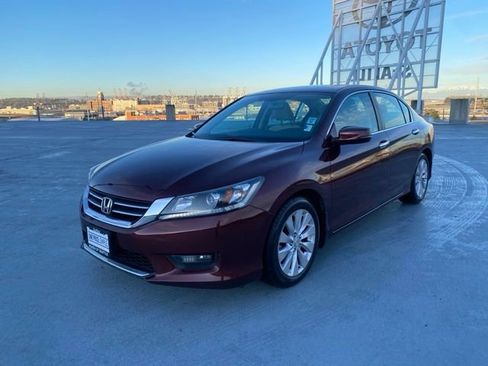 Used 2014 Honda Accord EX image 4