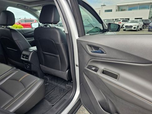 Used 2022 Chevrolet Equinox Premier image 16