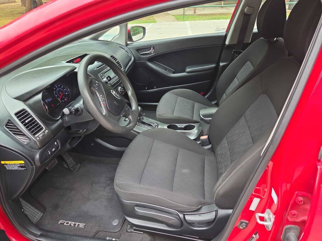 Used 2016 Kia Forte LX FWD image 15