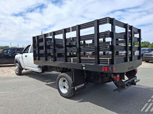 New 2024 RAM 5500 Tradesman w/ Chrome Appearance Group image 3