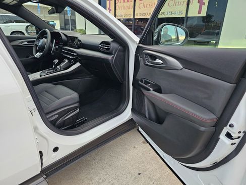 Used 2024 Dodge Hornet R/T w/ R/T Blacktop Package image 25