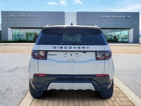 Used 2025 Land Rover Discovery Sport Dynamic SE AWD/4WD image 6