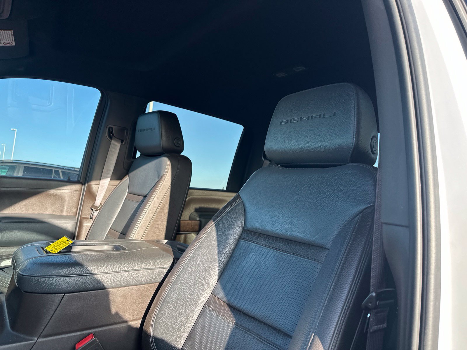 Used 2020 GMC Sierra 3500 Denali w/ Technology Package AWD/4WD image 5