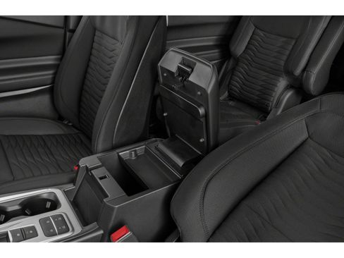 Used 2022 Ford Explorer XLT w/ Equipment Group 202A AWD/4WD image 9