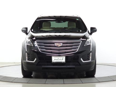 Used 2017 Cadillac XT5 Luxury w/ Driver Awareness Package AWD/4WD image 2