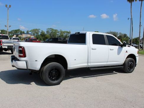 Used 2024 RAM 3500 Big Horn w/ Night Edition AWD/4WD image 12