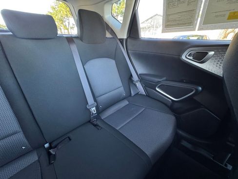 Used 2025 Kia Soul LX w/ LX Technology Package image 35