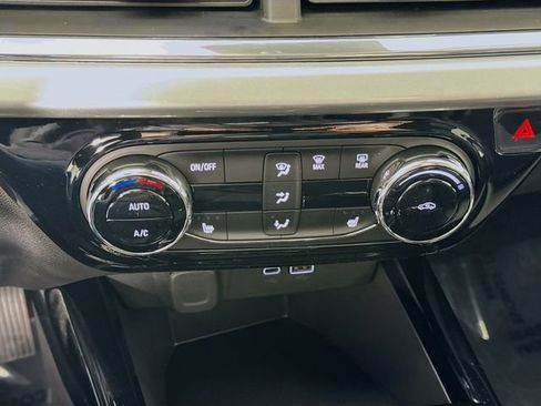New 2026 Chevrolet Trax LT w/ Driver Confidence Package FWD image 17