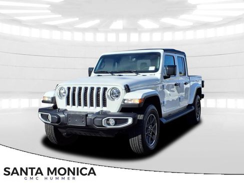 Used 2022 Jeep Gladiator Overland image 1