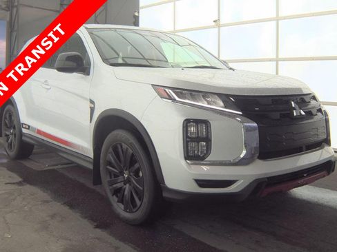 Used 2023 Mitsubishi Outlander Sport LE image 3