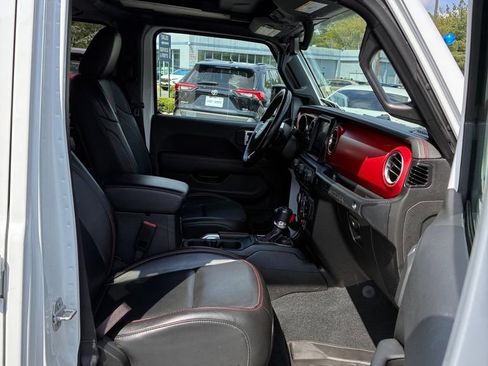 Used 2022 Jeep Wrangler Unlimited Rubicon AWD/4WD image 22