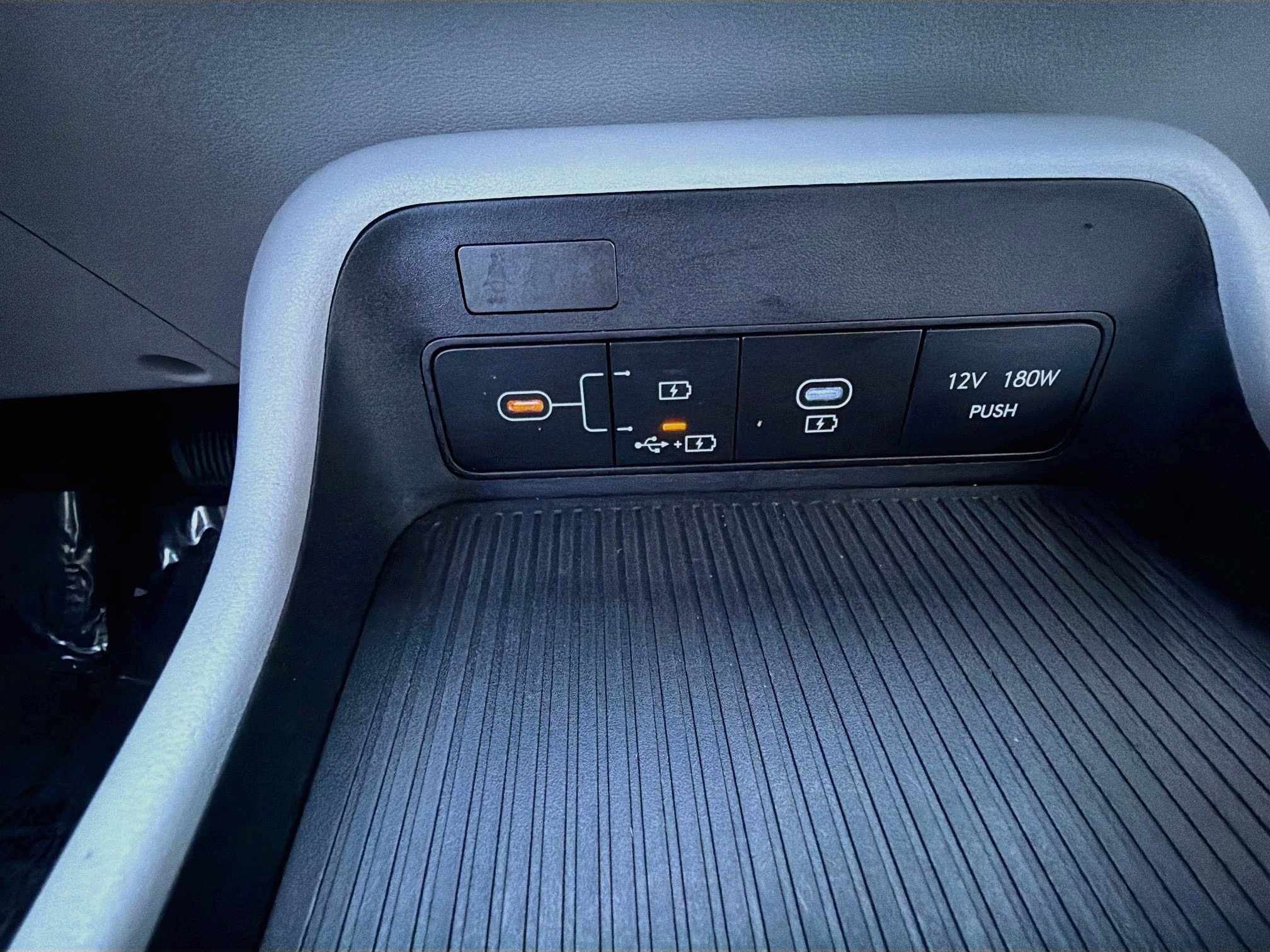 Used 2025 Hyundai Kona SEL AWD/4WD image 26